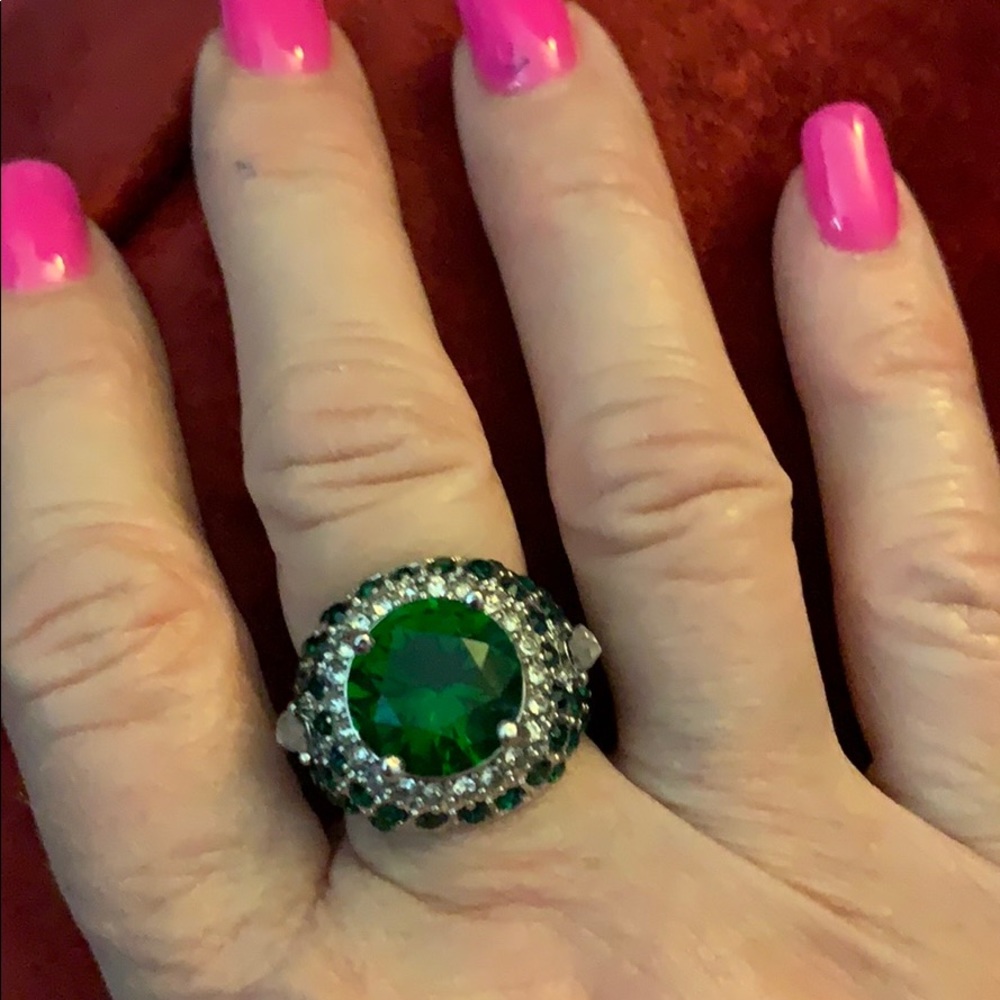New GreenRound Crystal Womens rings size 6,7,8